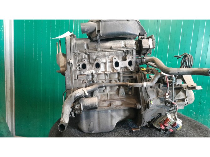 MOTOR CON ACCESORIOS Y CAJA DE CAMBIOS FIAT PUNTO
