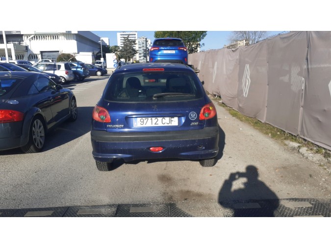 PARAGOLPES DELANTERO PEUGEOT 206 2003