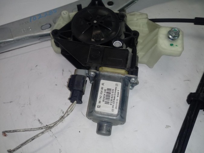 ELEVALUNAS DELANTERO DERECHO MERCEDES CLK 2015