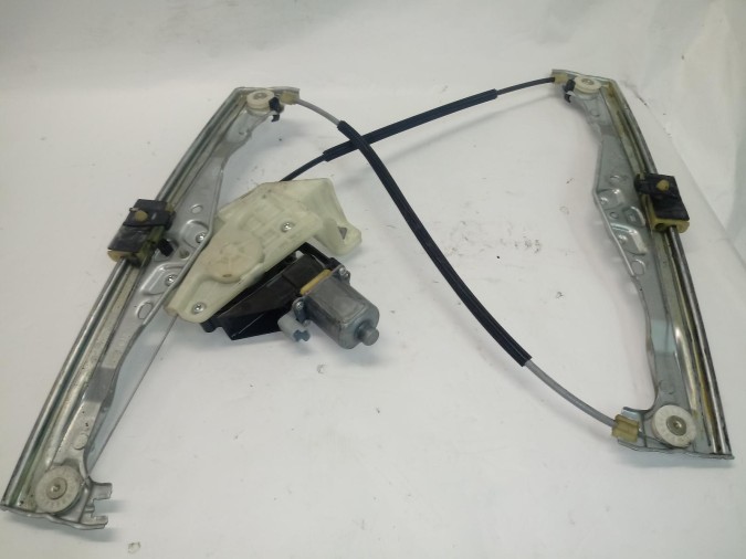 ELEVALUNAS DELANTERO IZQUIERDO MERCEDES CLK 2015