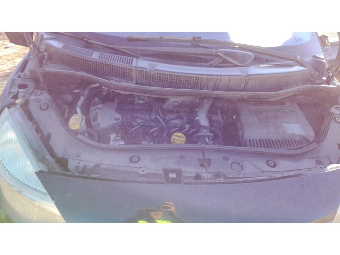 FARO ANTINIEBLA DELANTERO RENAULT MÉGANE 2004