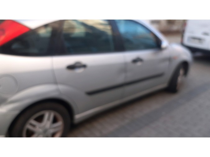 CERRADURA PORTÓN TRASERO FORD FOCUS 2003