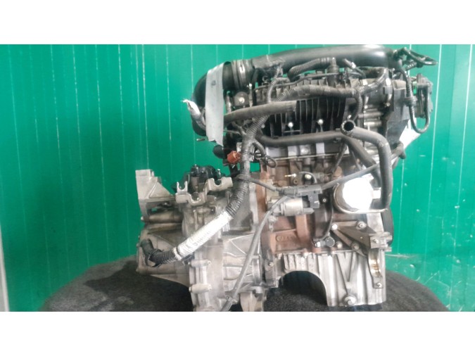 MOTOR CON ACCESORIOS Y CAJA DE CAMBIOS  2015