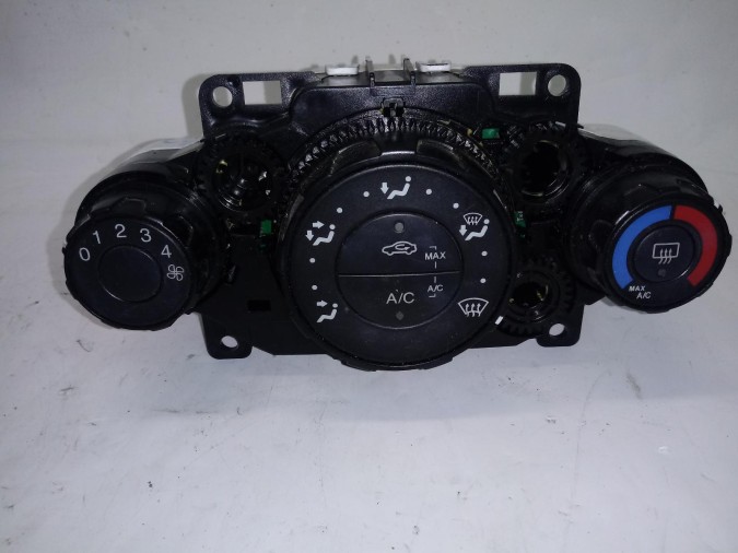 MANDO CALEFACCIÓN FIAT GRANDE PUNTO 2009