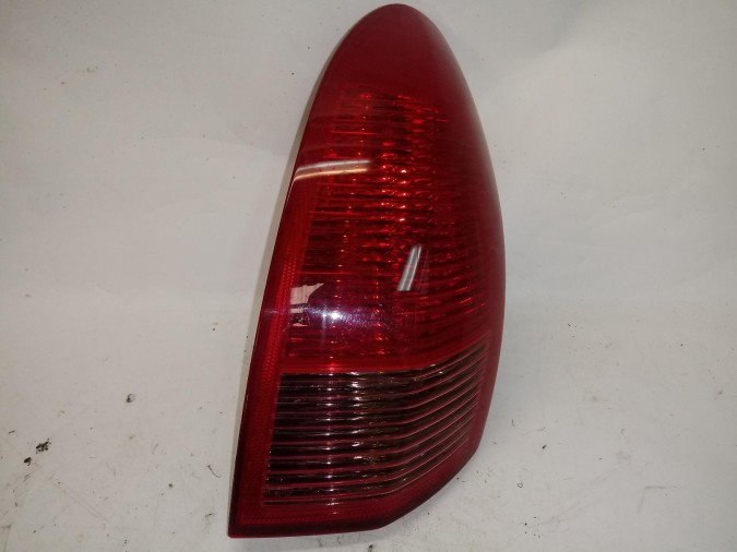 PILOTO TRASERO IZQUIERDO ALFA ROMEO 147 2006