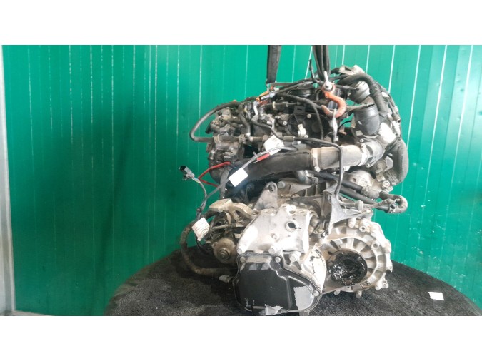 MOTOR CON ACCESORIOS SIN CAJA DE CAMBIOS VOLKSWAGEN GOLF 2013