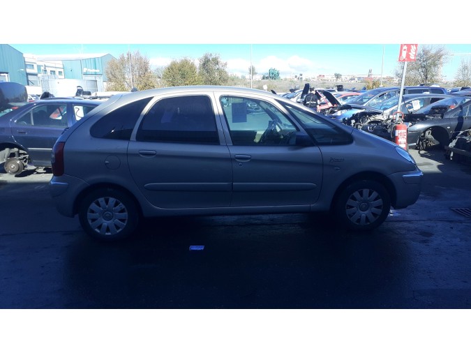 MOLDURA PARAGOLPES TRASERO LADO IZQ CON CROMADO CITROEN XSARA PICASSO 2005