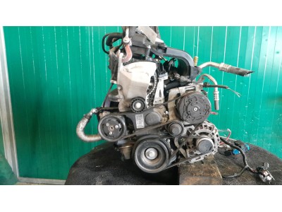 MOTOR CON ACCESORIOS Y CAJA DE CAMBIOS DACIA SANDERO 2015