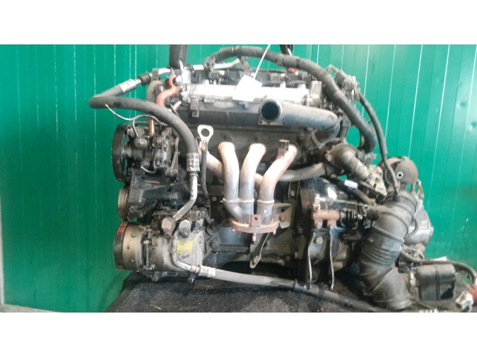 MOTOR CON ACCESORIOS Y CAJA DE CAMBIOS MITSUBISHI CARISMA