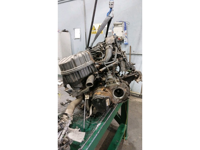 MOTOR CON ACCESORIOS SIN CAJA DE CAMBIOS RENAULT R. 19 1995