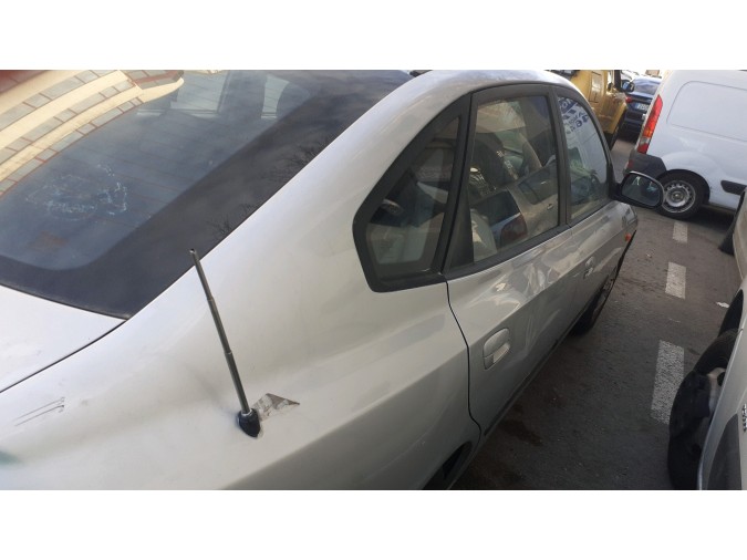 INTERRUPTOR LEVALUNAS TRASERO DERECHO HYUNDAI ELANTRA 2004