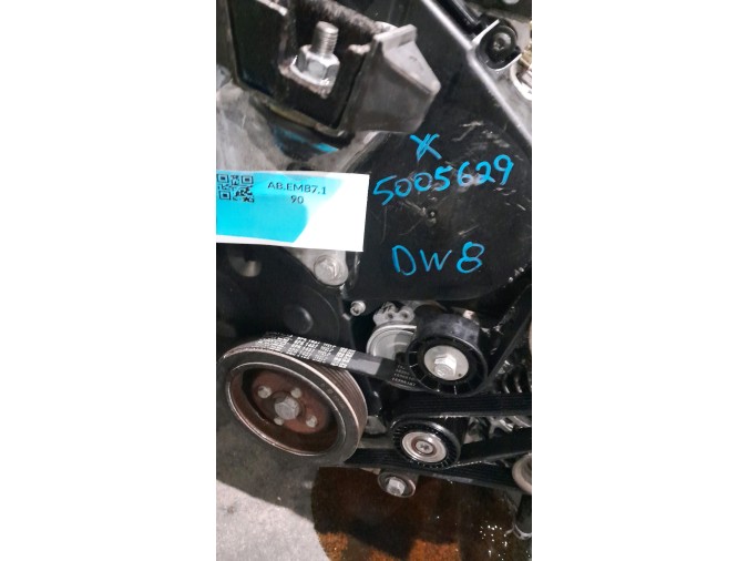 MOTOR CON ACCESORIOS Y CAJA DE CAMBIOS PEUGEOT PARTNER 2002