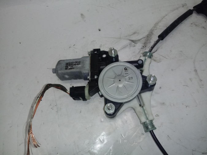 ELEVALUNAS DELANTERO DERECHO KIA RIO 2015