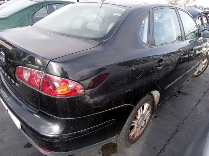 PARAGOLPES TRASERO SEAT CORDOBA 2005