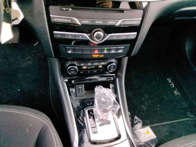Coche despiece completo INFINITI QX30 00139158