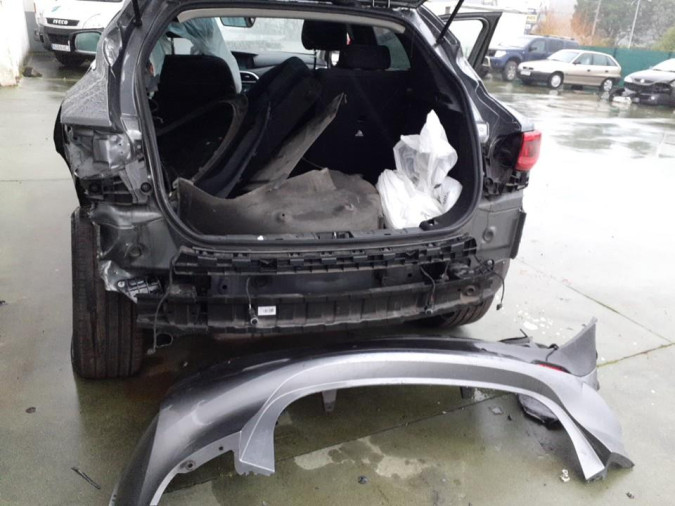 Coche despiece completo INFINITI QX30 00139158