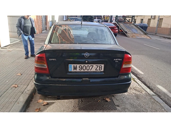 ELEVALUNAS DELANTERO DERECHO OPEL ASTRA 2000
