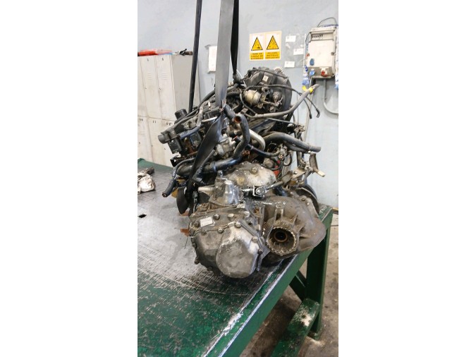 MOTOR CON ACCESORIOS Y CAJA DE CAMBIOS DAEWOO LACETTI SALOON 2004