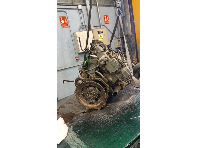 MOTOR CON ACCESORIOS Y CAJA DE CAMBIOS SSANGYONG RODIUS I 2005