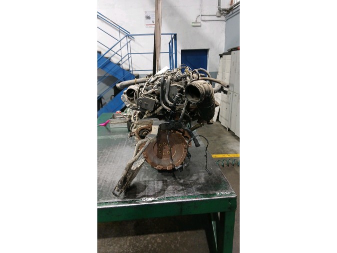 MOTOR CON ACCESORIOS SIN CAJA DE CAMBIOS KIA CARENS 2009
