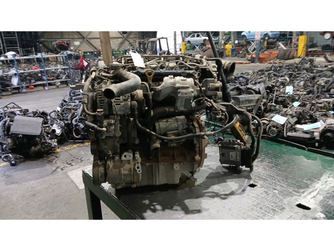 MOTOR CON ACCESORIOS SIN CAJA DE CAMBIOS KIA CARENS 2009