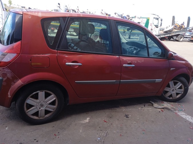 PRETENSOR CINTURÓN DELANTERO DERECHO RENAULT MÉGANE 2004