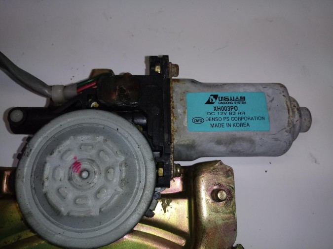 ELEVALUNAS TRASERO DERECHO KIA RIO 2001