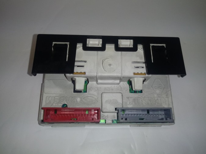 DISPLAY RADIO MULTIFUNCION RENAULT MEGANE 2001