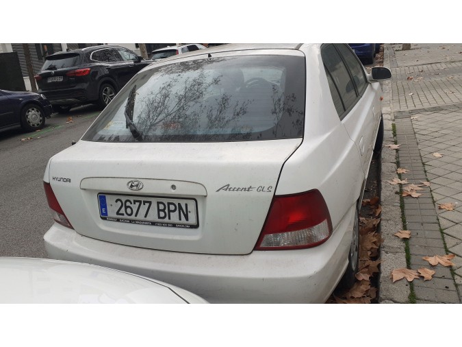 ALETA DELANTERA DERECHA HYUNDAI ACCENT 2001