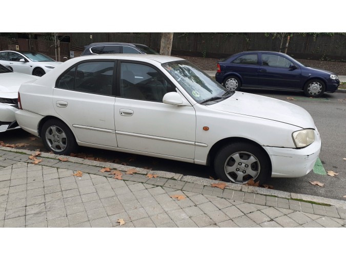 CAPOT HYUNDAI ACCENT 2001