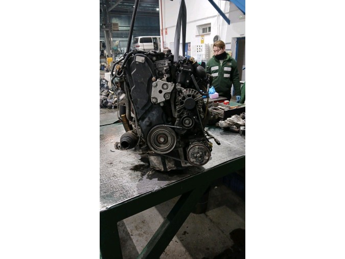 Motor PEUGEOT 407 2008