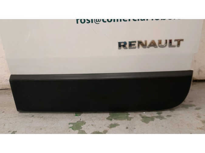 PUERTA TRASERA DERECHA DE CARGA RENAULT MASTER 2019