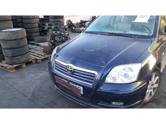 FARO DELANTERO IZQUIERDO TOYOTA AVENSIS 2004