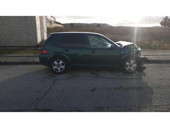 ELEVALUNAS TRASERO DERECHO VOLKSWAGEN GOLF 1998