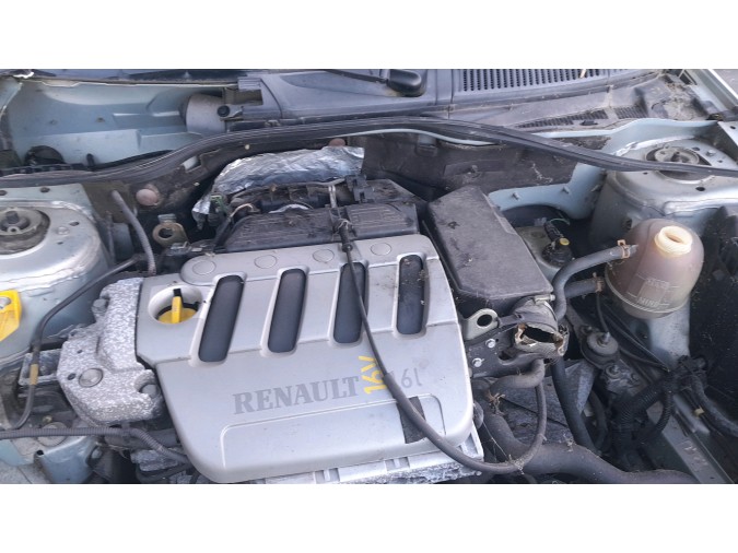 PANEL DELANTERO RENAULT MÉGANE CLASSIC 2001