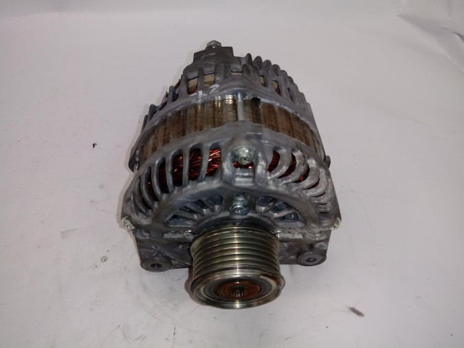 Alternador NISSAN NV200 2017