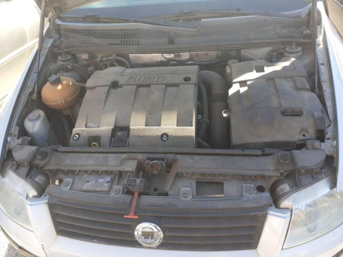 Coche despiece completo FIAT STILO 00150388