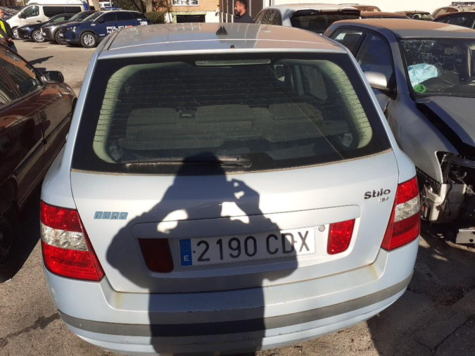 Coche despiece completo FIAT STILO 00150388