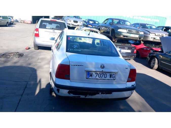 ELEVALUNAS TRASERO DERECHO VOLKSWAGEN PASSAT 1998