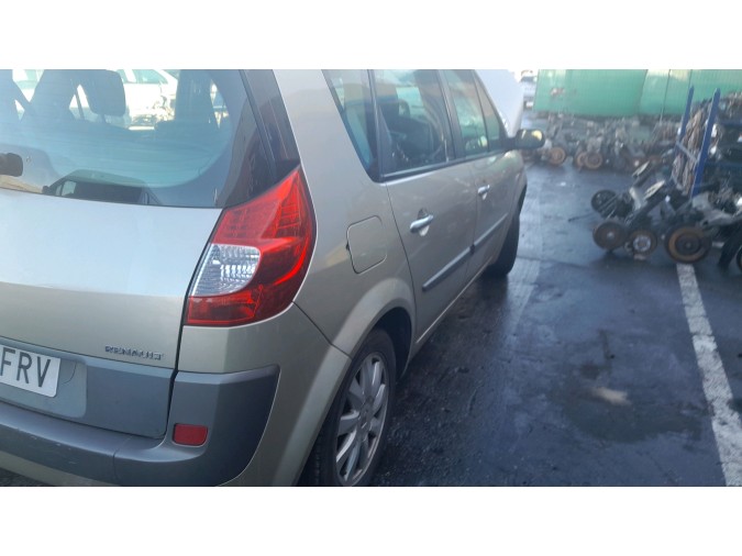 PARAGOLPES DELANTERO RENAULT SCENIC 1.5 2007