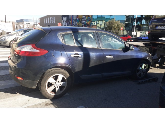 RECUBRIM.MALETERO RENAULT MÉGANE 2009