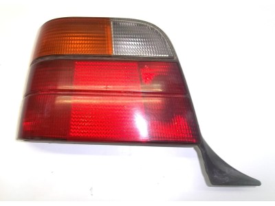 PILOTO TRASERO IZQUIERDO BMW SERIE 3 1996