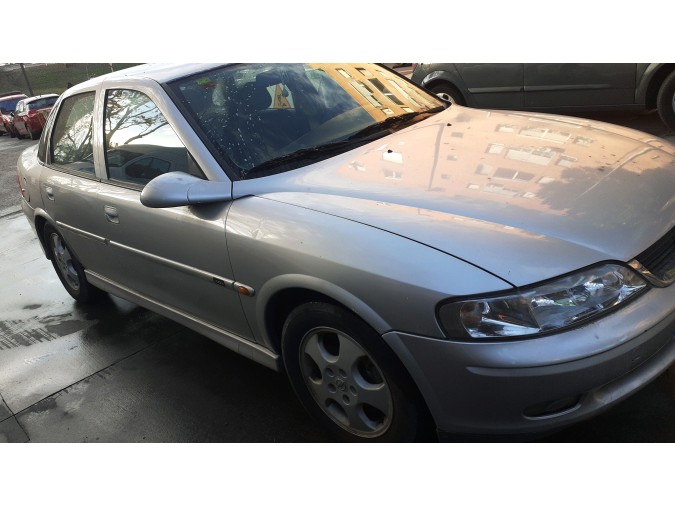 FARO ANTINIEBLA DERECHO OPEL VECTRA 1999
