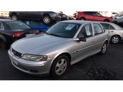 PUERTA DELANTERA IZQUIERDA OPEL VECTRA 1999