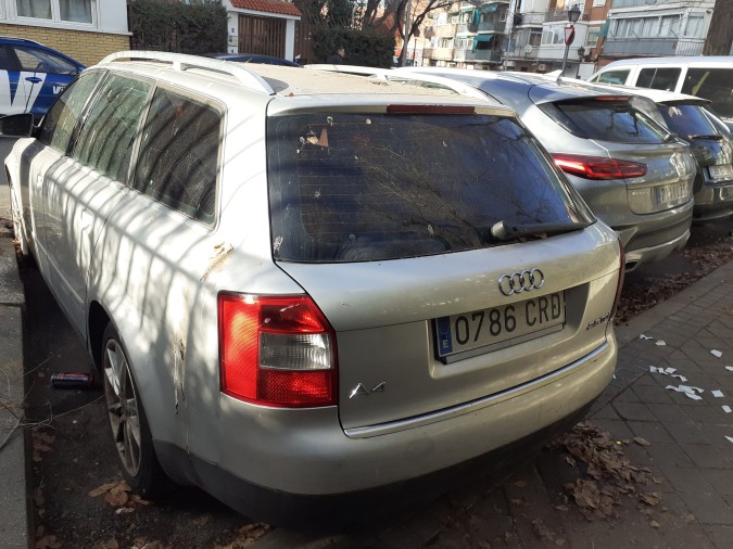 FARO ANTINIEBLA DELANTERO DERECHO AUDI A4 2004