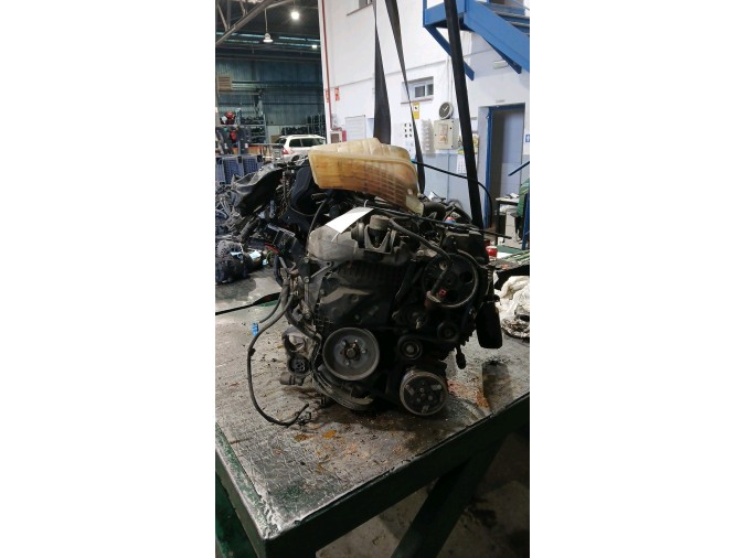 MOTOR CON ACCESORIOS Y CAJA DE CAMBIOS CITROEN XSARA PICASSO 2005