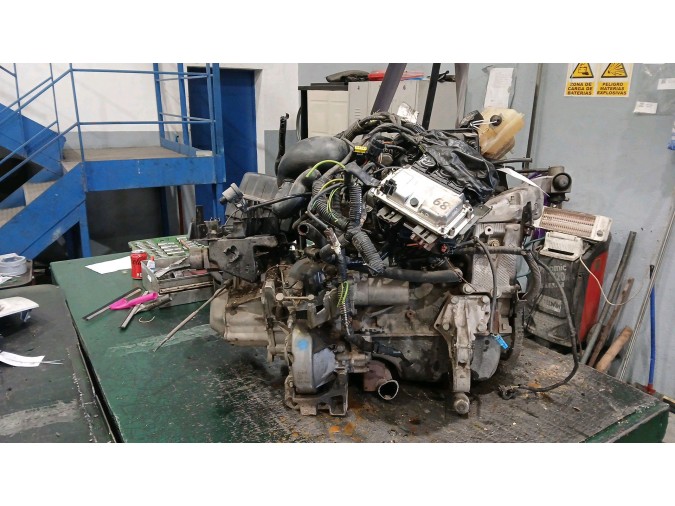 MOTOR CON ACCESORIOS Y CAJA DE CAMBIOS CITROEN XSARA PICASSO 2005