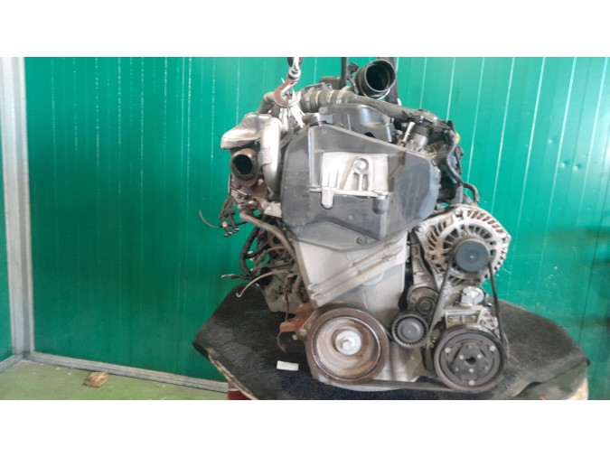 MOTOR CON ACCESORIOS Y CAJA DE CAMBIOS NISSAN NOTE 2016