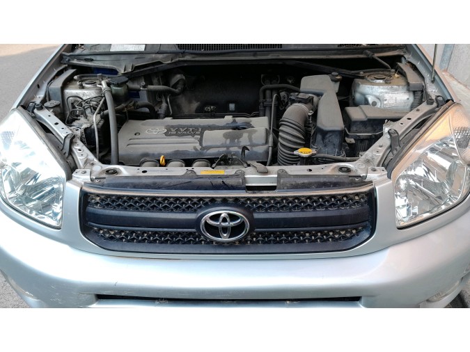 BRAZO SUSPENSION INFERIOR TRASERO DERECHO TOYOTA RAV4 2003
