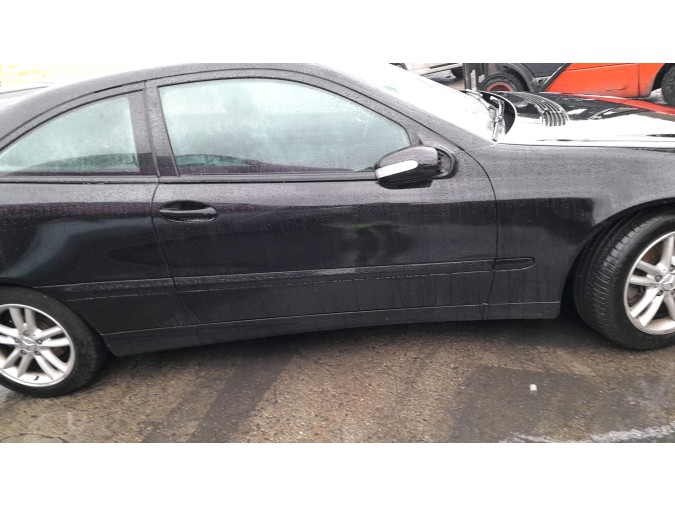 CERRADURA CAPO MERCEDES C 220 CDI 2004